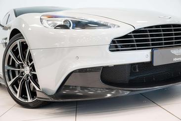 Aston Martin Vanquish Vanquish S — photo 13
