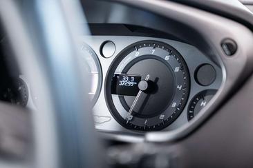 Aston Martin Vanquish Vanquish S — photo 25