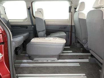 Volkswagen Multivan — photo 5