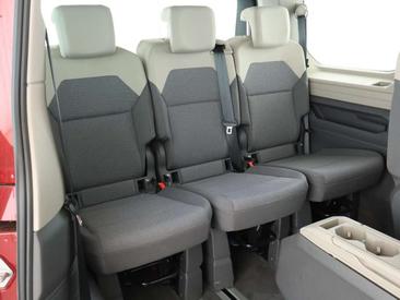 Volkswagen Multivan — photo 6