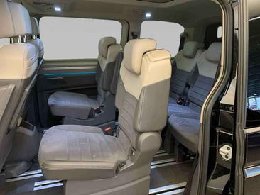 Volkswagen Multivan TSI Style — photo 11