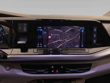 Volkswagen Multivan TSI Style — photo 14