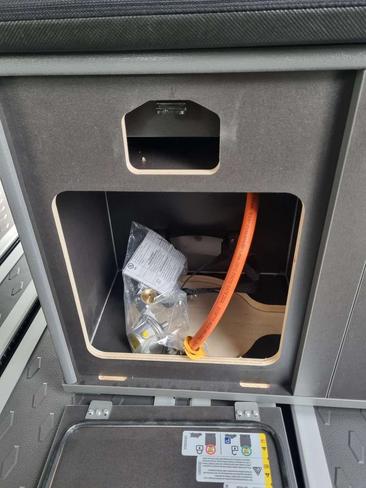 Volkswagen Multivan California Beach TDI — photo 19