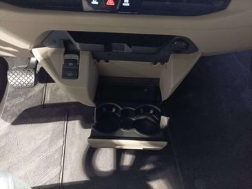 Volkswagen Multivan EHYBRID Edition — photo 11