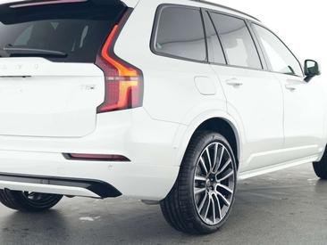 Volvo XC90 T8 — photo 10