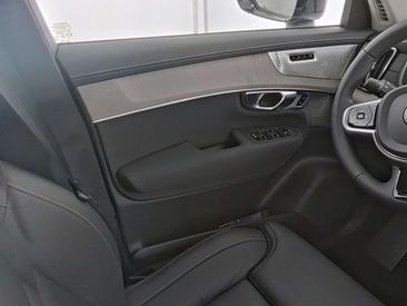 Volvo XC90 T8 — photo 11