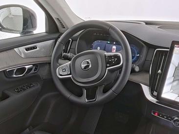 Volvo XC90 T8 — photo 13
