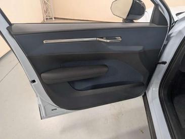 Volvo EX30 Recharge Plus — photo 9