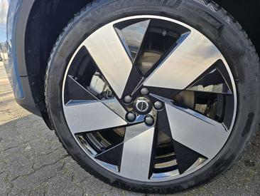 Volvo C40 Recharge PLUS — photo 3