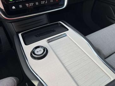 Volvo EX90 Twin Motor — photo 5