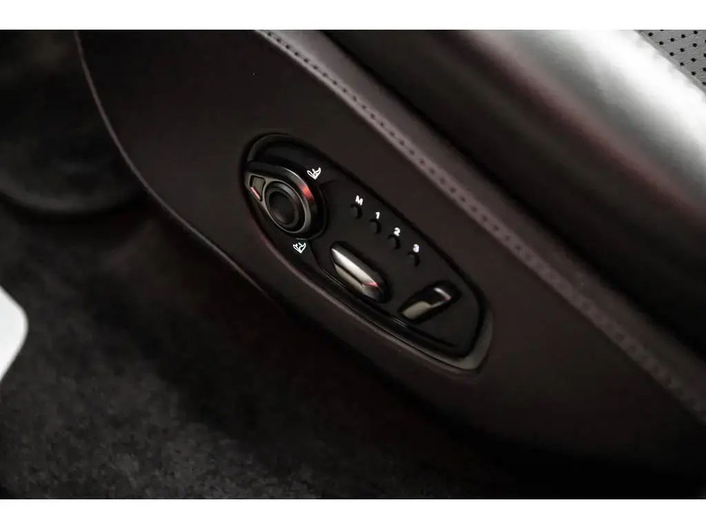 Aston Martin DBX 707 SUV 4.0 V8 - 2022 - Joinsteer - #18