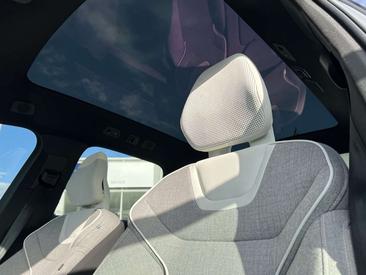 Volvo EX90 Twin Motor — photo 9