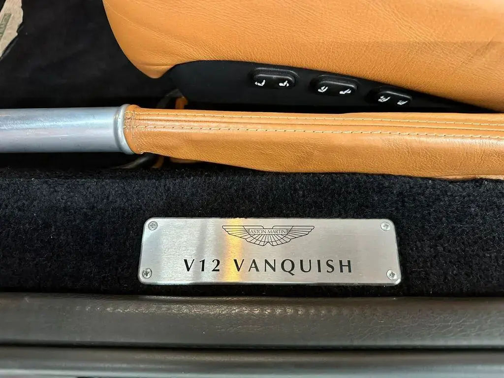 Aston Martin V12 Vanquish (1998-07) V12 Vanquish 5.9 - 2004 - Joinsteer - #38