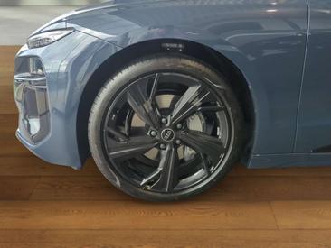 Audi A6 E-tron S Line Avant Performance — photo 12