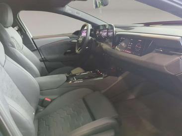 Audi A6 E-tron S Line Avant Performance — photo 13