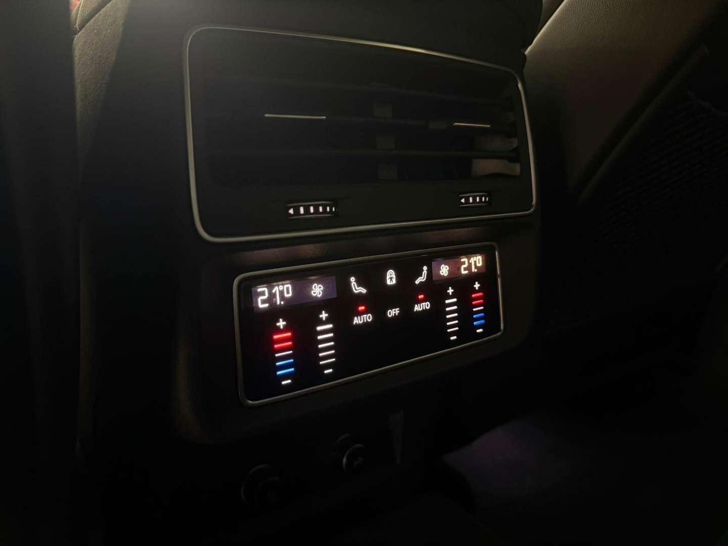 Audi RSQ8 4.0 TFSI - 2024 - Joinsteer - #22