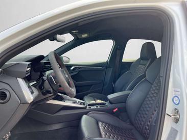 Audi RS3 2.5 TFSI — photo 12