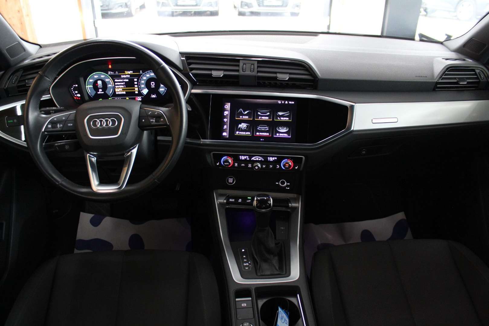 Audi Q3 S Line 45 TFSI E - 2022 - Joinsteer - #9