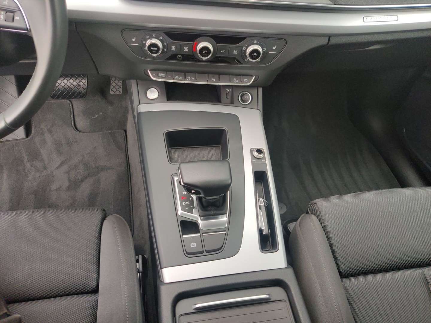 Audi Q5 S Line 40 TFSI - 2023 - Joinsteer - #9