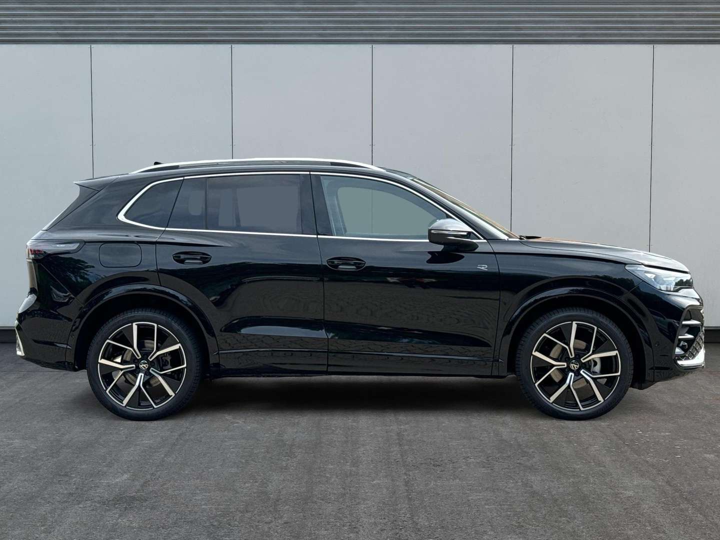 Volkswagen TIGUAN R-Line - 2025 - Joinsteer - #3