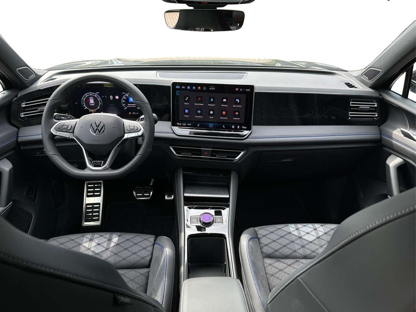 Volkswagen TIGUAN R-Line - 2025 - Joinsteer - #4