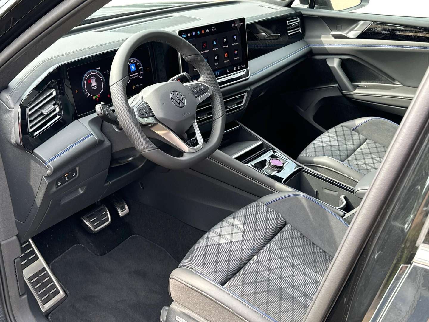 Volkswagen TIGUAN R-Line - 2025 - Joinsteer - #6