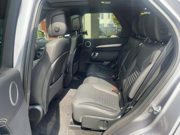 Land Rover Discovery D250 R-Dynamic SE PANO AHK LEDER SD LM — photo 9