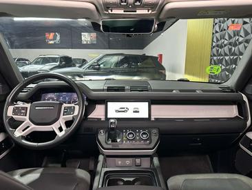 Land Rover Defender 110 2.0D SD4 SE AWD Aut. 240 — photo 13