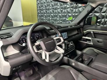 Land Rover Defender 110 2.0D SD4 SE AWD Aut. 240 — photo 21