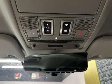 Land Rover Defender 110 2.0D SD4 SE AWD Aut. 240 — photo 24