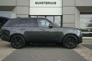 Land Rover Range Rover 3.0 P550e Autobiography PHEV — photo 11