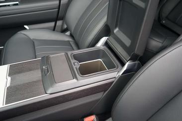 Land Rover Range Rover 3.0 P550e Autobiography PHEV — photo 12