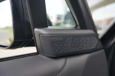 Land Rover Range Rover 3.0 P550e Autobiography PHEV — photo 15