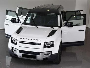 Land Rover Defender 110 X-Dynamic SE 3.0d D300 I6 Mhev — photo 3