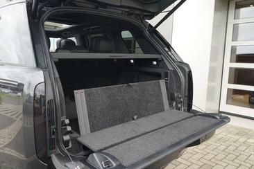 Land Rover Range Rover 3.0 P550e Autobiography PHEV — photo 31