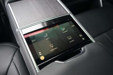 Land Rover Range Rover 3.0 P550e Autobiography PHEV — photo 35