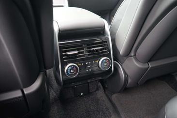 Land Rover Range Rover 3.0 P550e Autobiography PHEV — photo 36