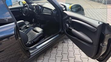 Mini Electric Cooper SE — photo 7