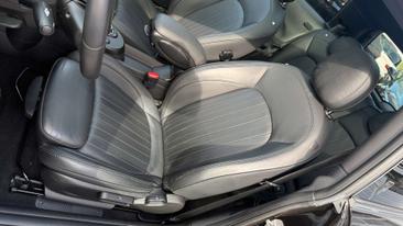 Mini Electric Cooper SE — photo 10