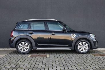 Mini Countryman COOPER SE — photo 4