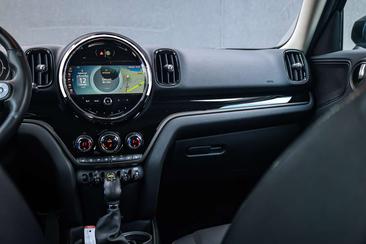Mini Countryman COOPER SE — photo 27
