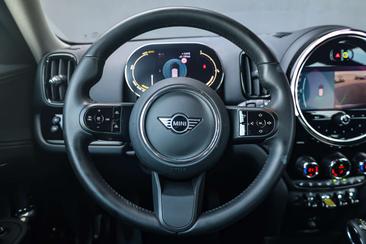 Mini Countryman COOPER SE — photo 30