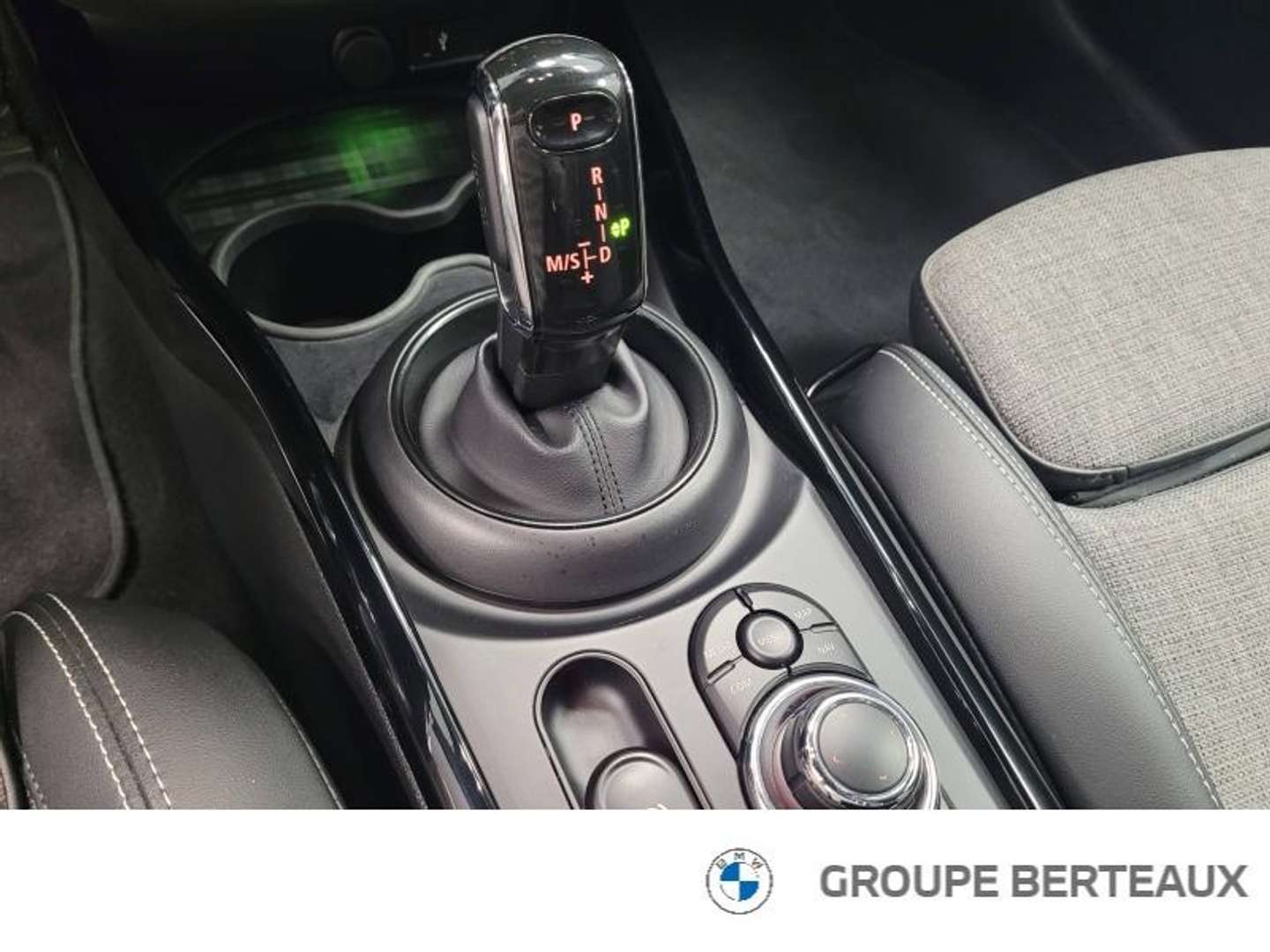 Mini Electric Essential Cooper E - 2023 - Joinsteer - #18