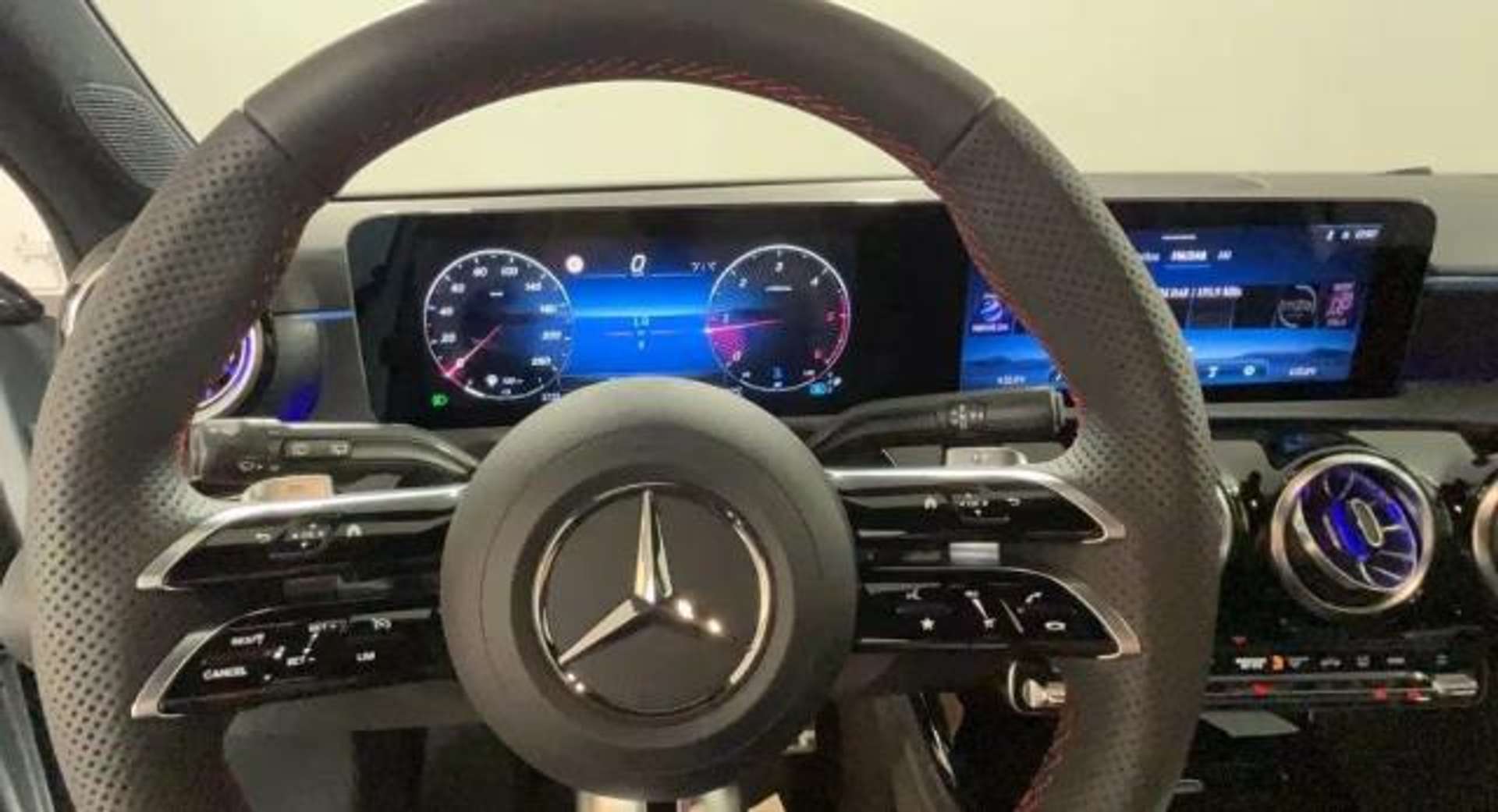 Mercedes Classe A 200 AMG Line - 2026 - Joinsteer - #8