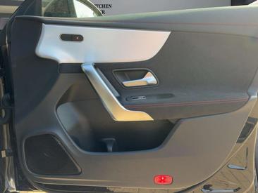 Mercedes CLA 200 Night — photo 20