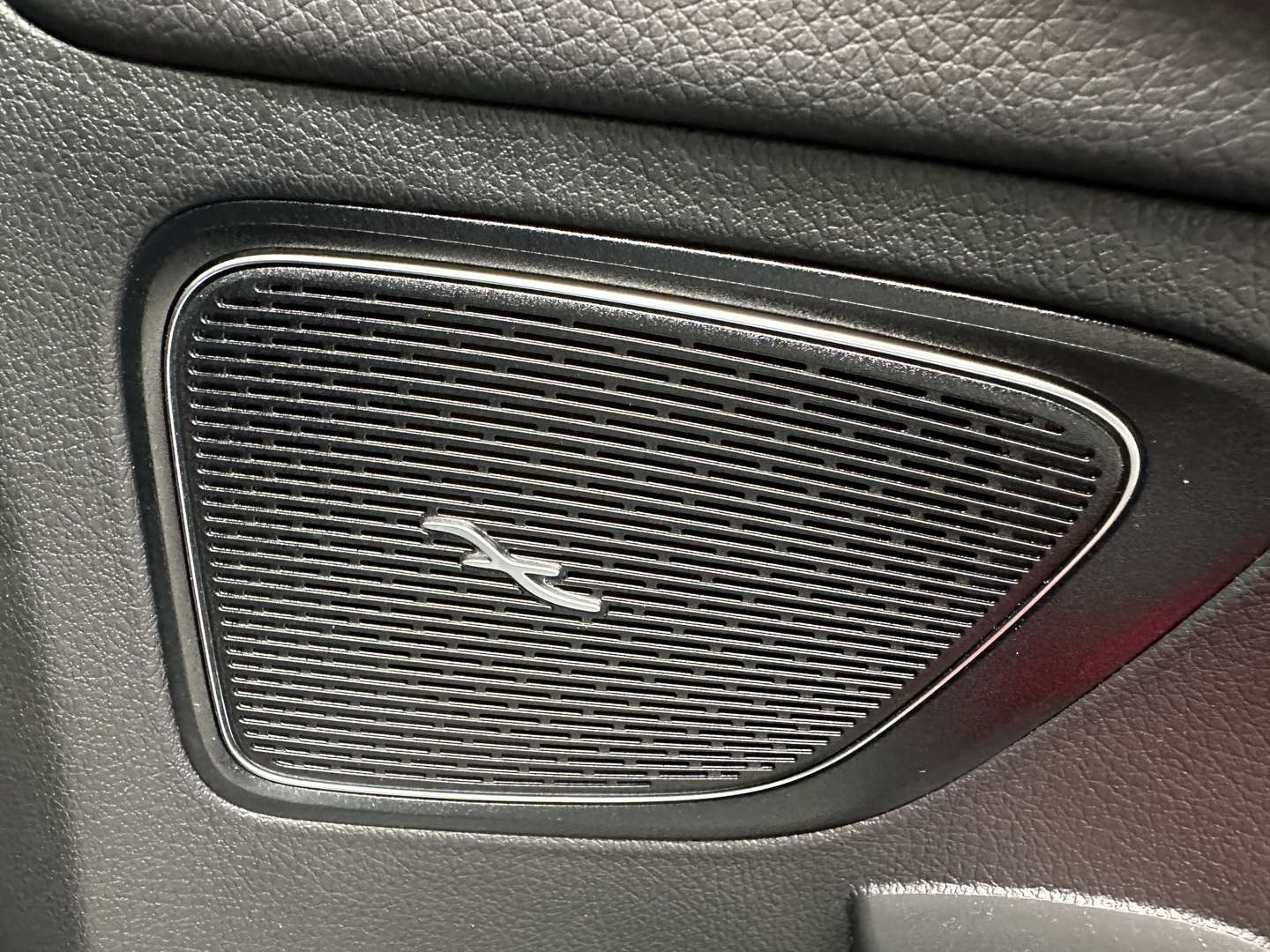 Mercedes Classe C 200 AMG Line - 2023 - Joinsteer - #26