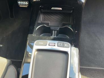 Mercedes CLA 200 Night — photo 22