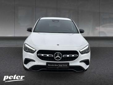 Mercedes GLA 180 Night Edition — photo 2