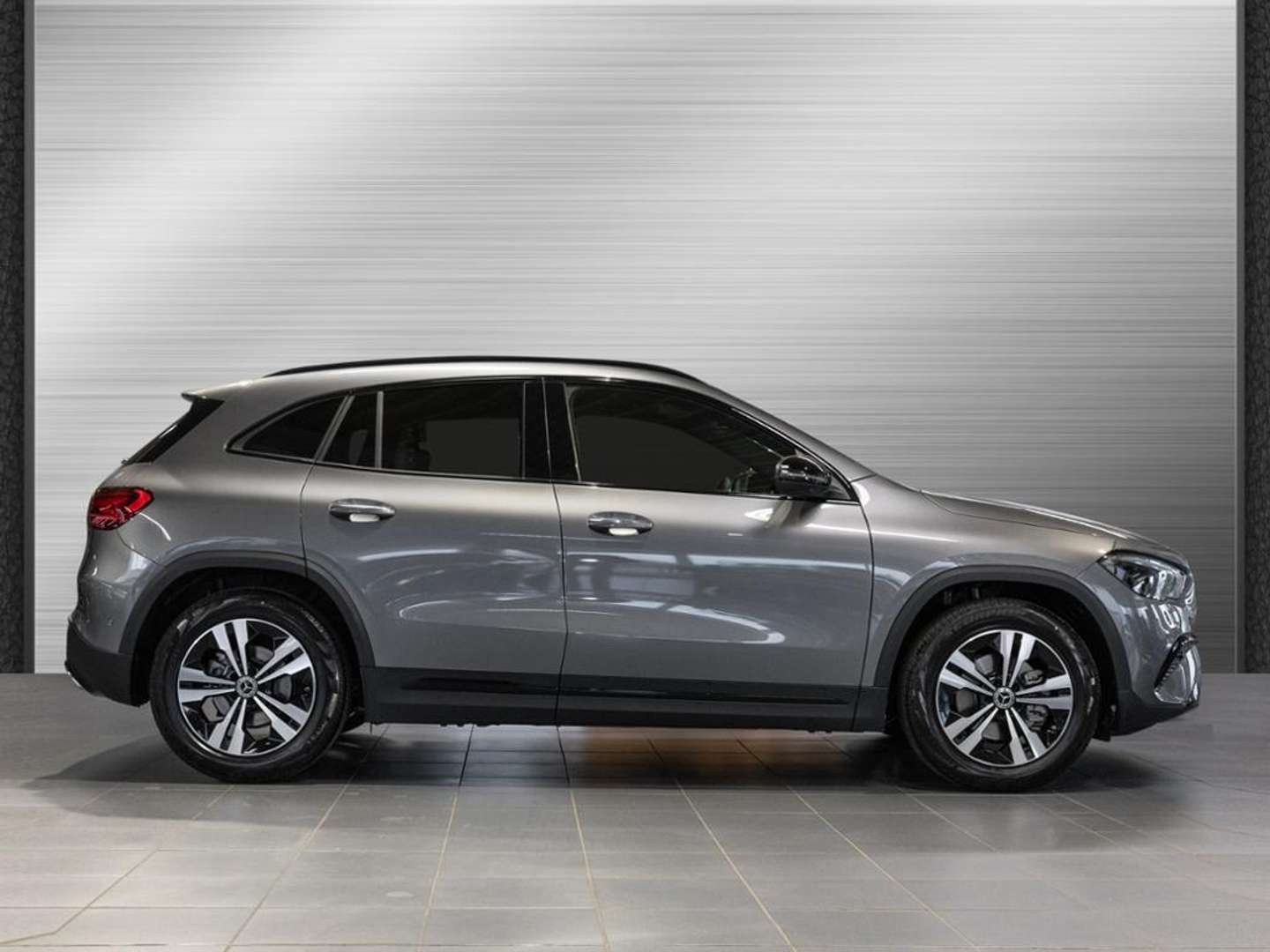 Mercedes GLA 200 Night Edition - 2025 - Joinsteer - #1