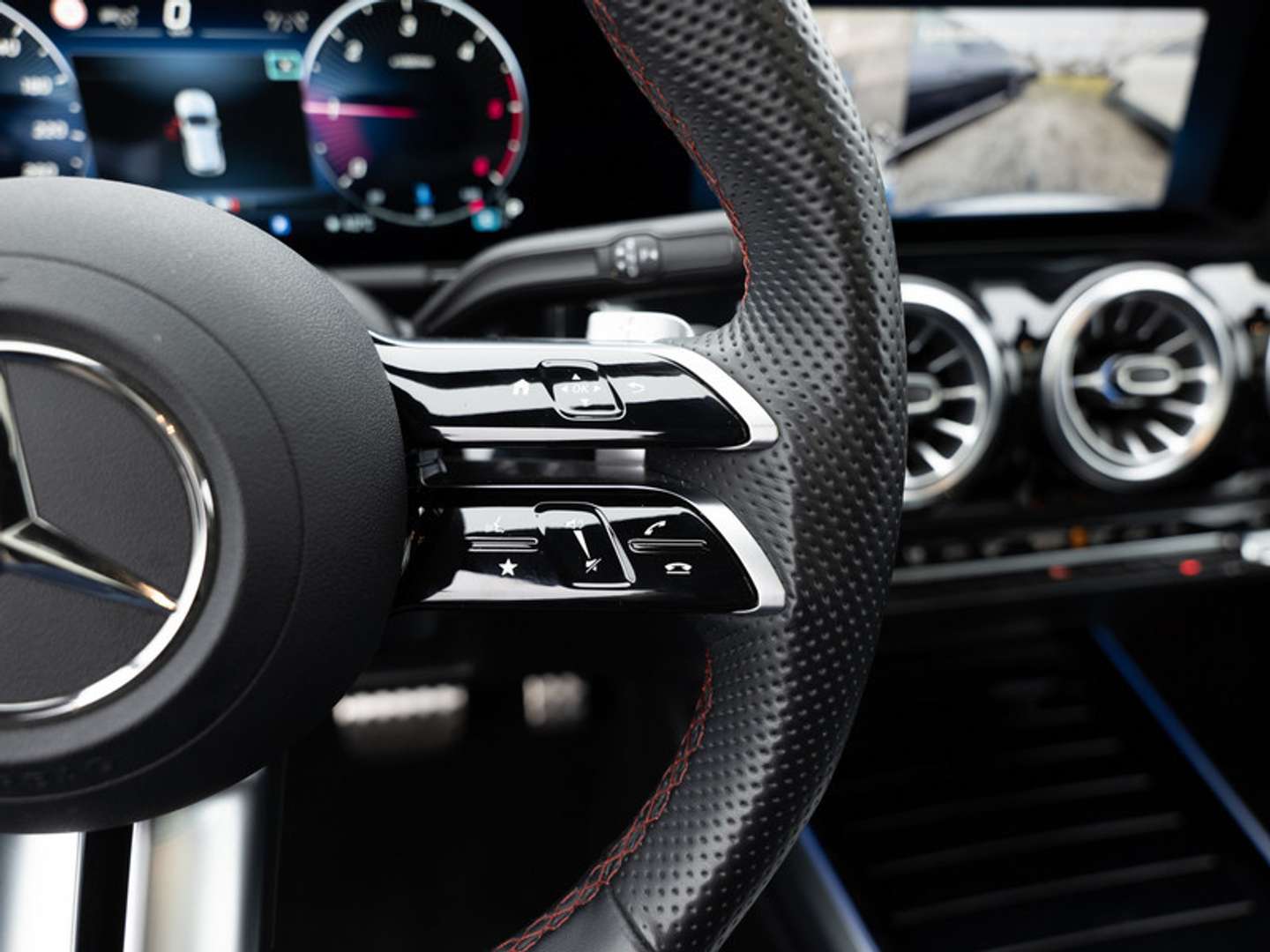 Mercedes GLA 220 AMG Line - 2025 - Joinsteer - #17